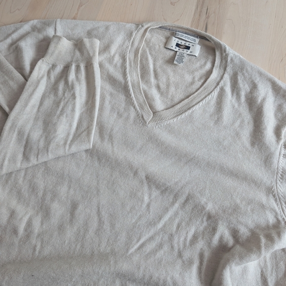 Joseph Abboud Cream V-Neck Sweater Soft Knit Timeless - Picture 6 of 9